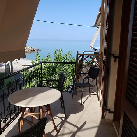Akrogiali Beach Apartments Экстерьер фото
