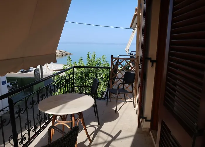 Akrogiali Beach Apartments