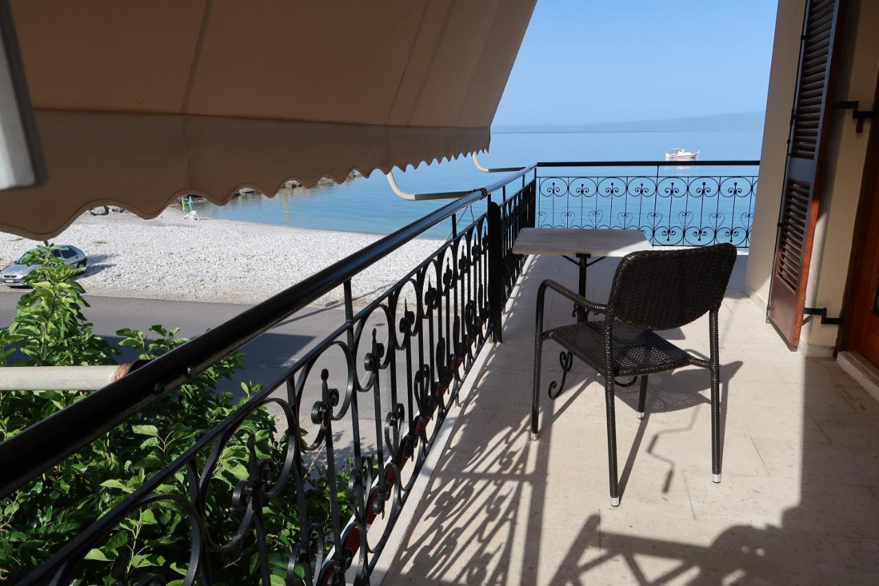 Akrogiali Beach Apartments Akrogiali