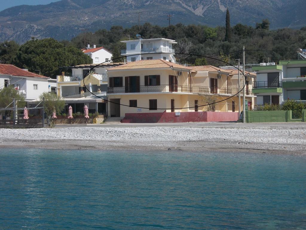Akrogiali Beach Apartments Apartment *